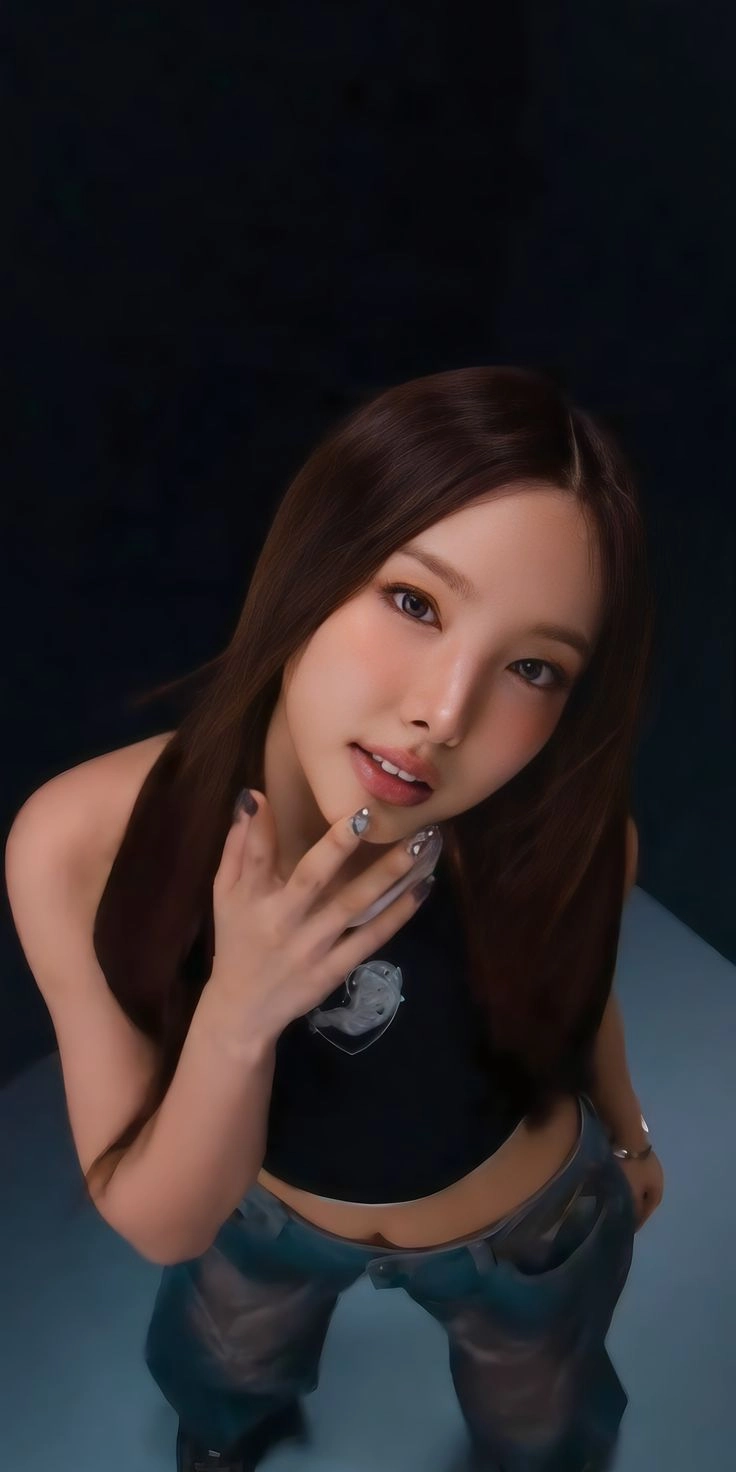 Nhan sắc quyến rũ cùng sana ysl beauty