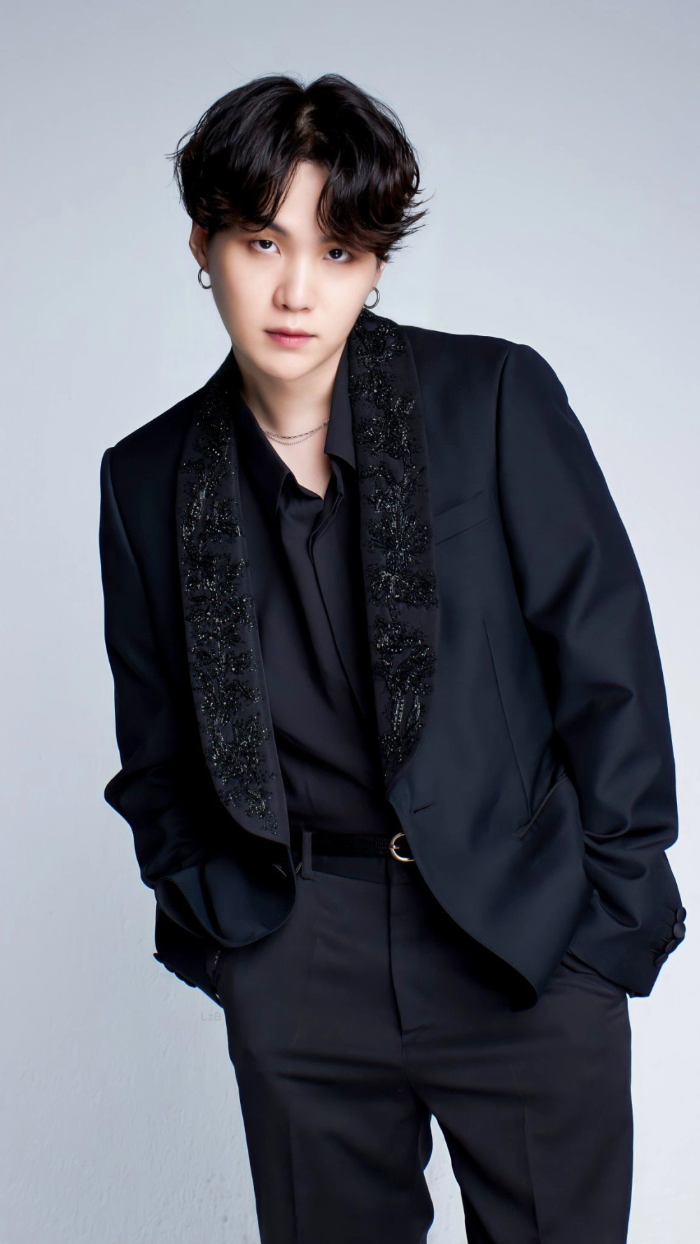 SUGA và album solo D-DAY thành công