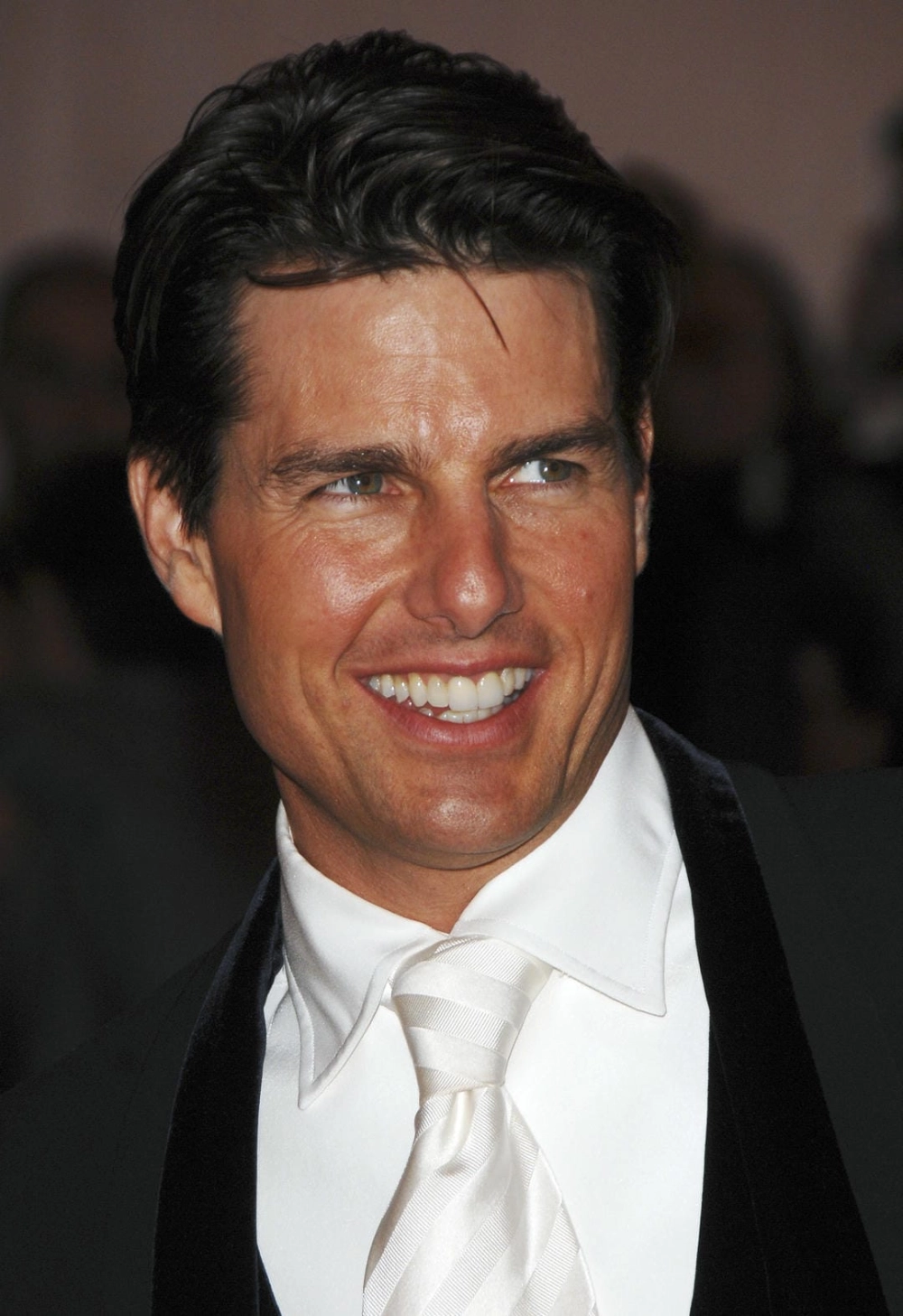 Tom Cruise tự đóng cảnh nguy hiểm trong một phần phim Nhiệm vụ bất khả thi