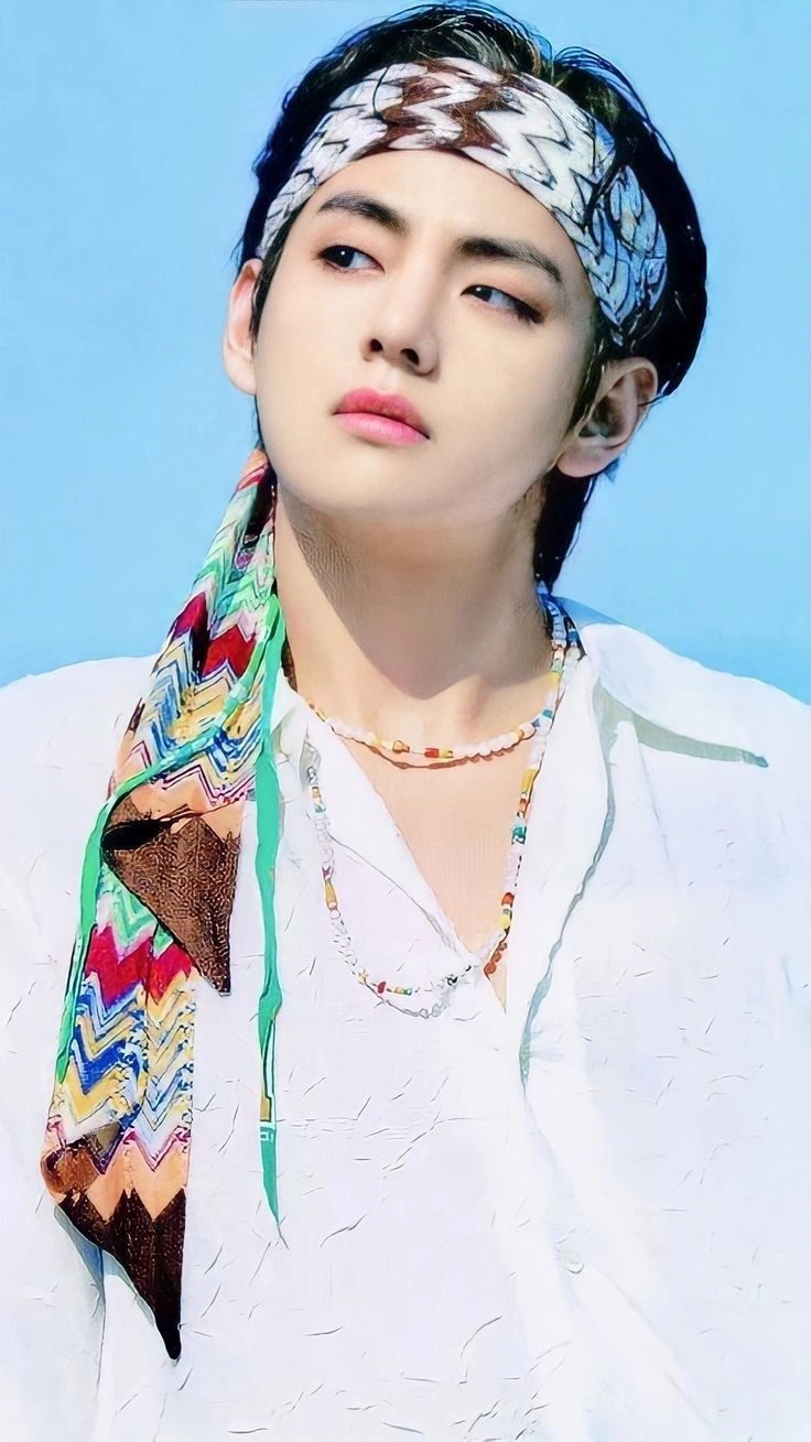 Những hình ảnh v bts mới nhất trên tạp chí
