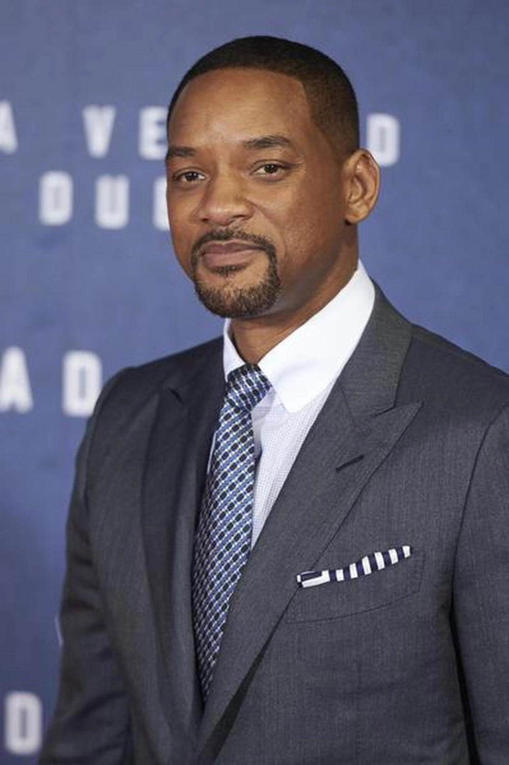 Will Smith và vợ trên thảm đỏ