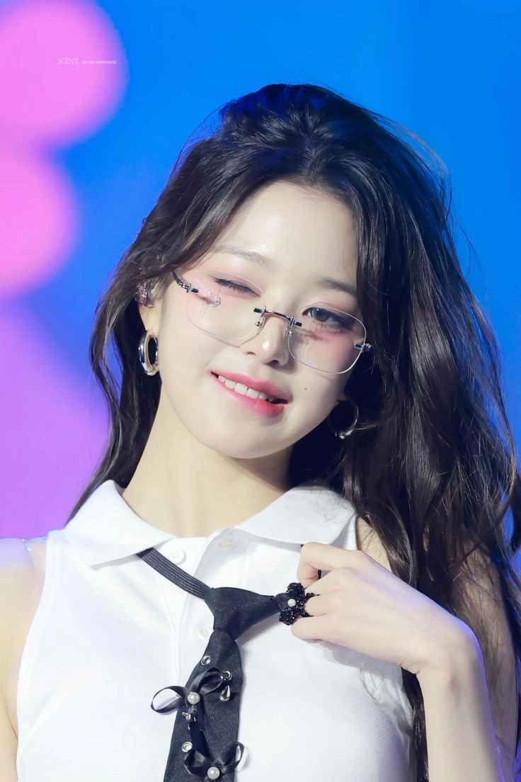 Wonyoung và những chủ đề thảo luận (wonyoung phốt)