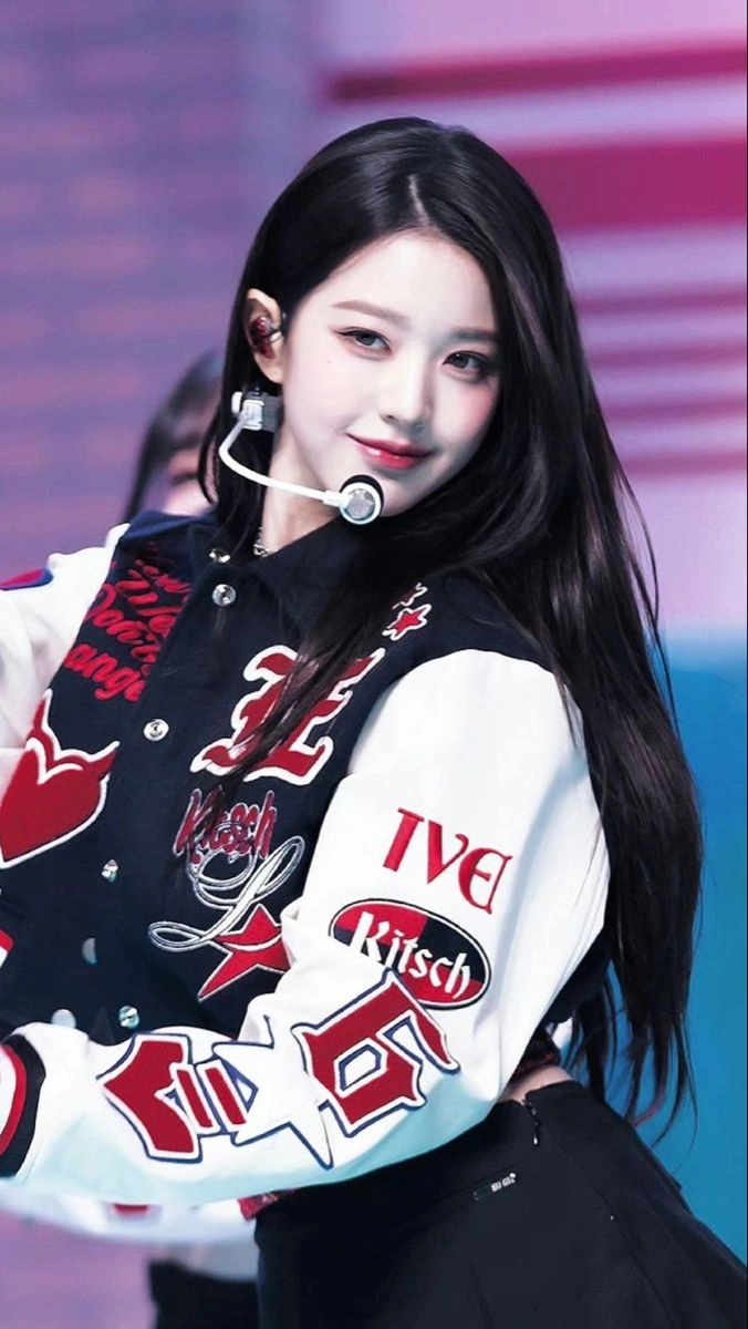 Wonyoung (IVE) - 15+ hình ảnh 'it girl' thế hệ mới