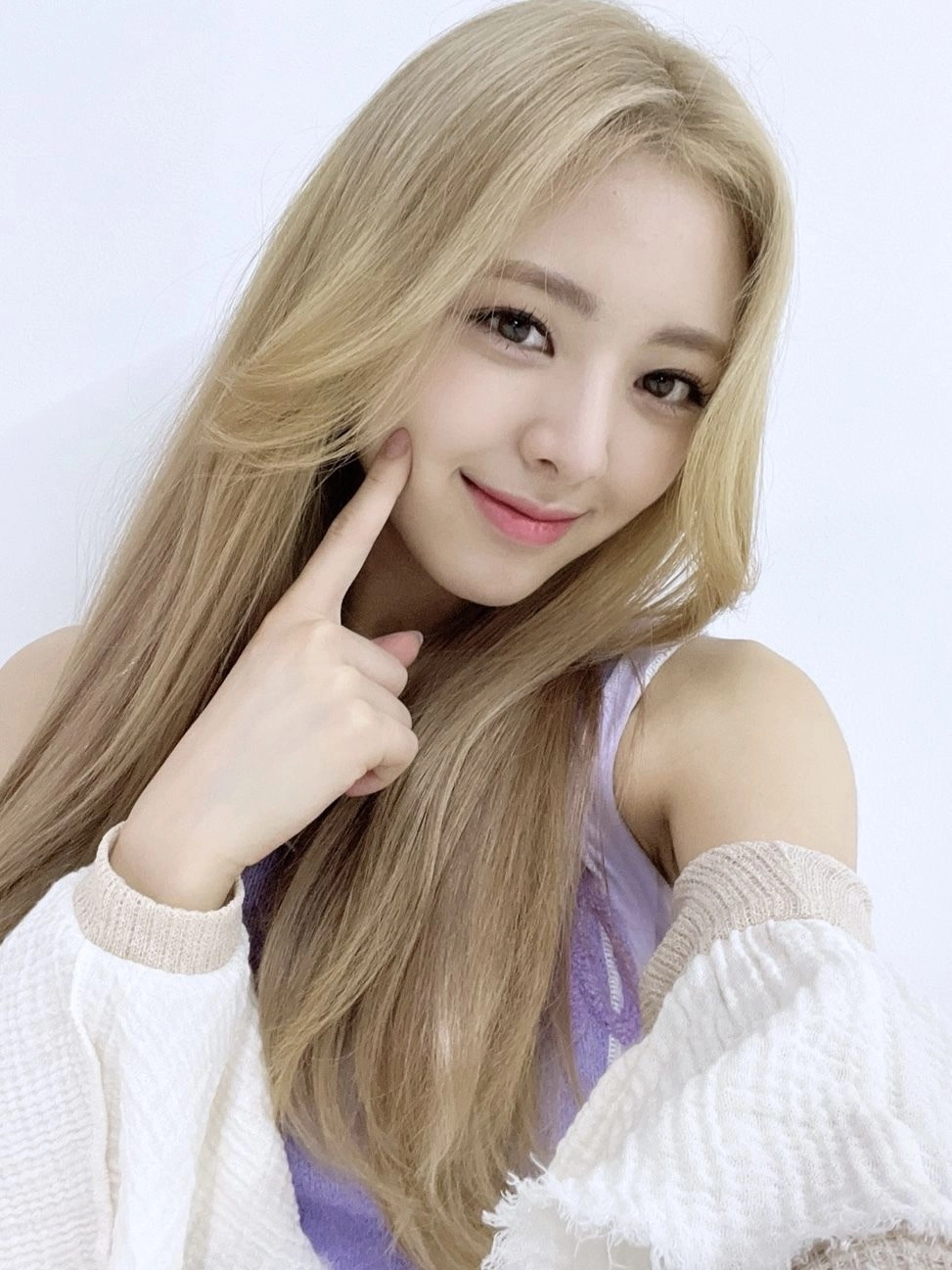 Visual đỉnh cao Yuna (ITZY)