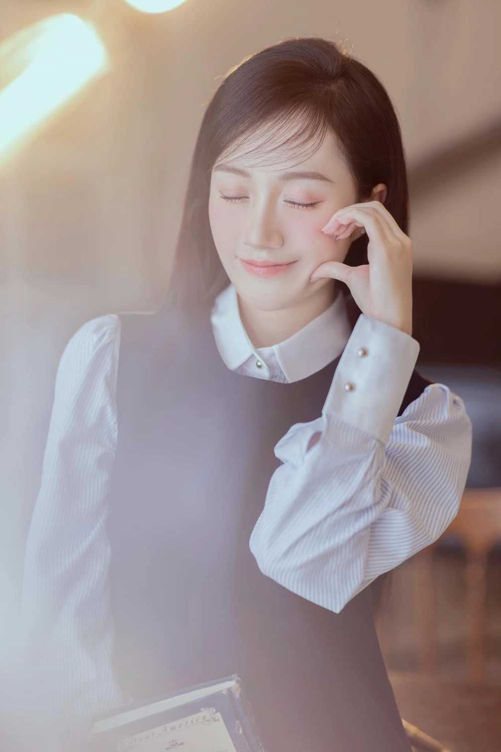 Ảnh bé gái cute non nớt dễ thương mê mẩn