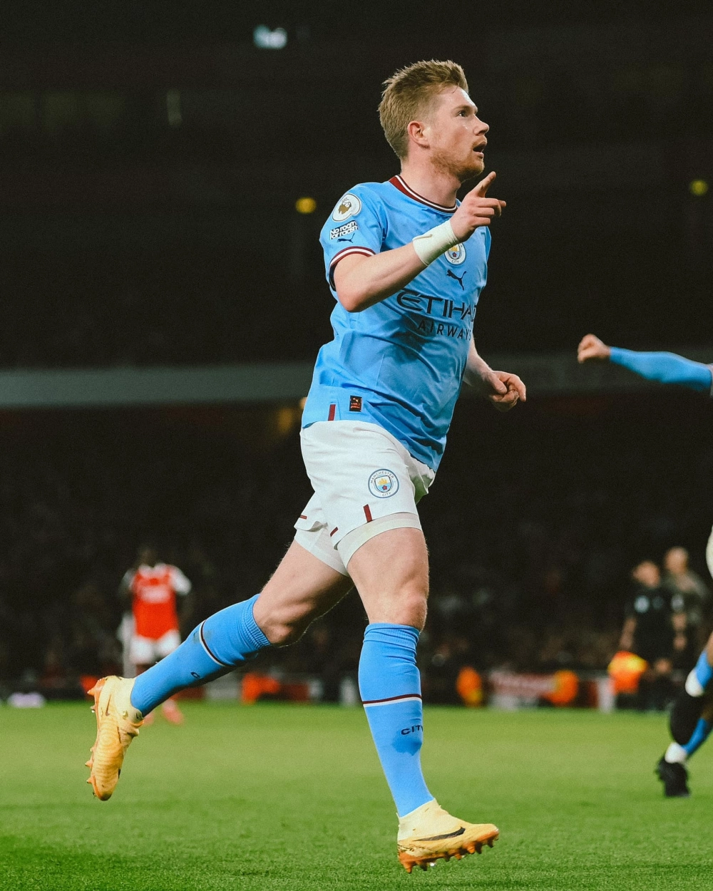 Kevin de bruyne liverpool đối thủ lớn tại ngoại hạng