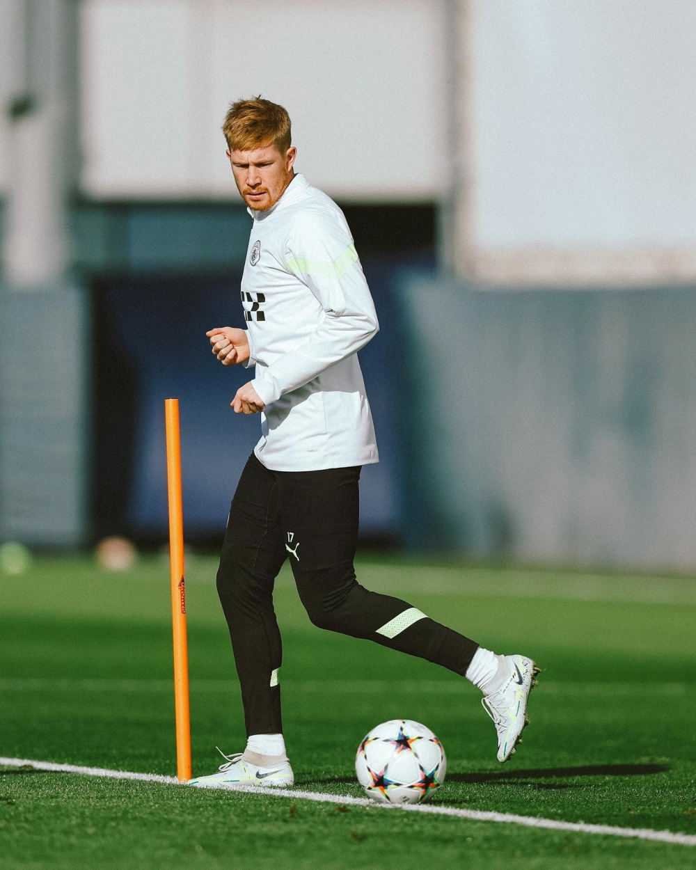 Kevin de bruyne pass chuẩn xác mở ra bàn thắng