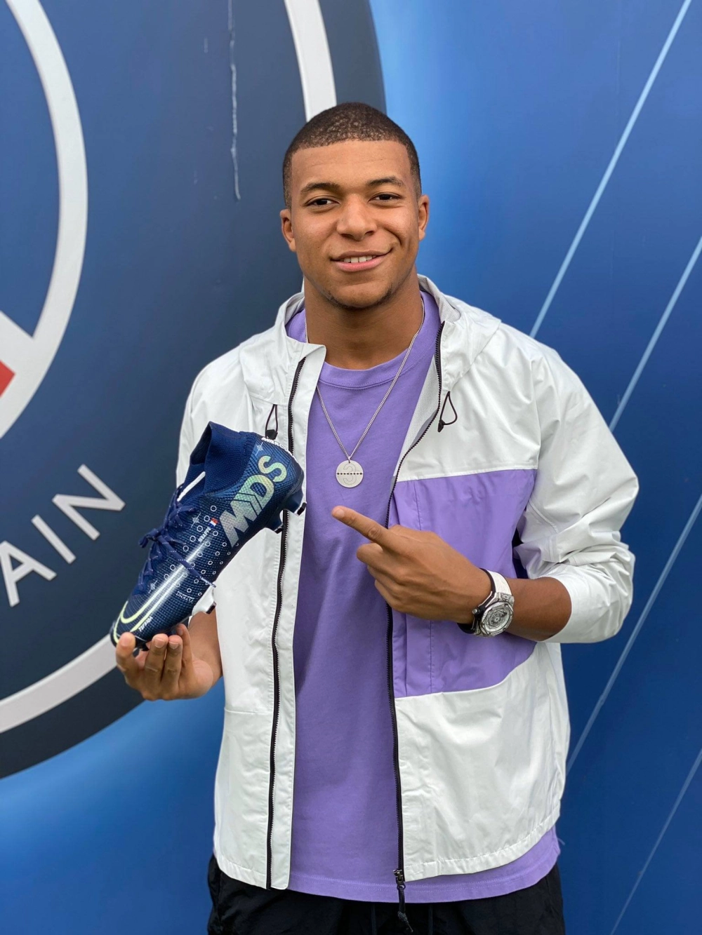 Kylian mbappé games trận đấu bùng nổ