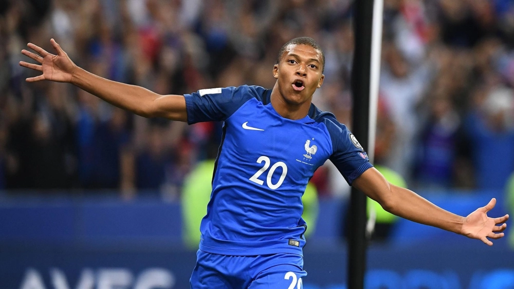 Kylian mbappé height tốc độ bù đắp hoàn hảo