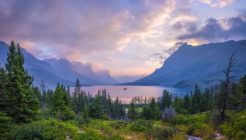 Khẳng định cá tính với bộ hình nền núi non hùng vĩ sắc nét đến từng chi tiết.