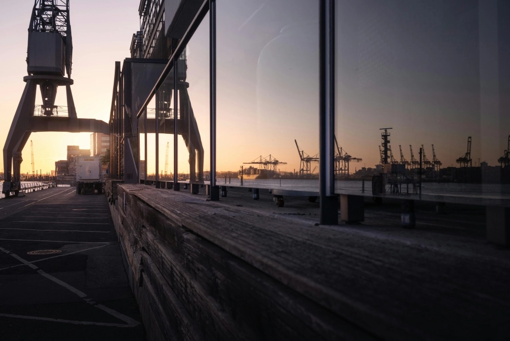 Làm mới không gian làm việc bằng những mẫu nền hoàng hôn đầy màu sắc.