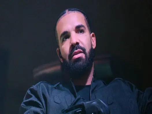 Drake - Những hình ảnh ấn tượng trên hàng ghế đầu NBA