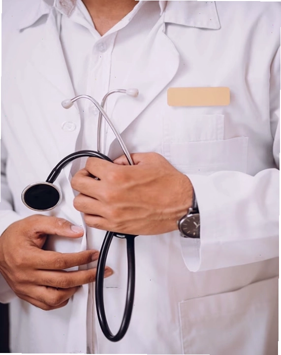 Bác sĩ lựa chọn dịch vụ xét nghiệm HIV