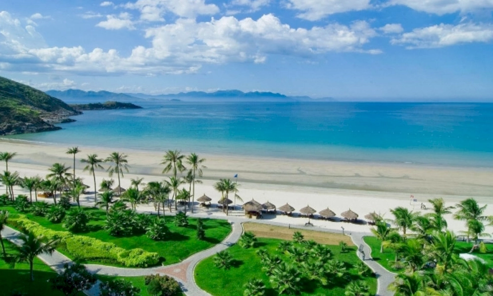 Bãi biển Non Nước Đà Nẵng: Thiên đường biển xanh cát trắng