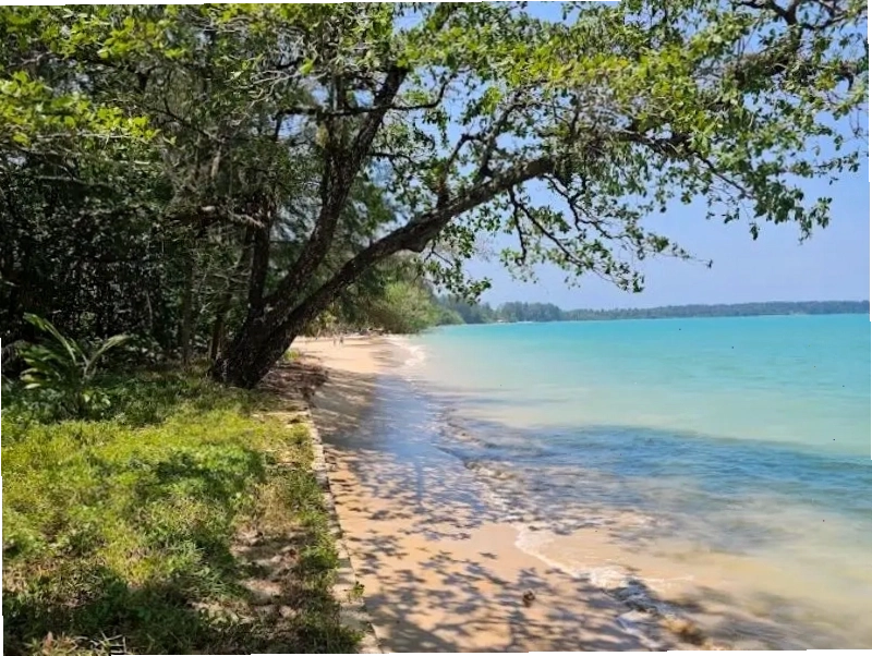 Biển White Sand, một trong những bãi biển đẹp nhất ở Koh Chang