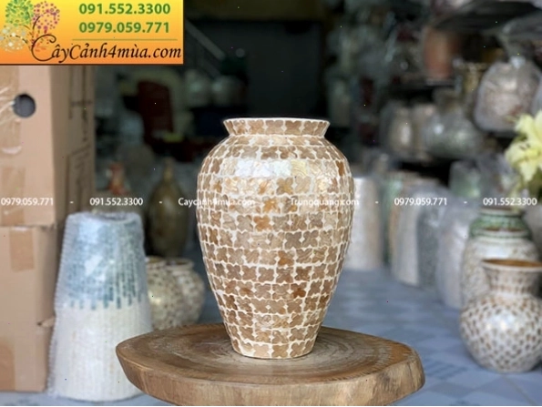 Bình hoa composite hình tròn với bề mặt vân đá sang trọng