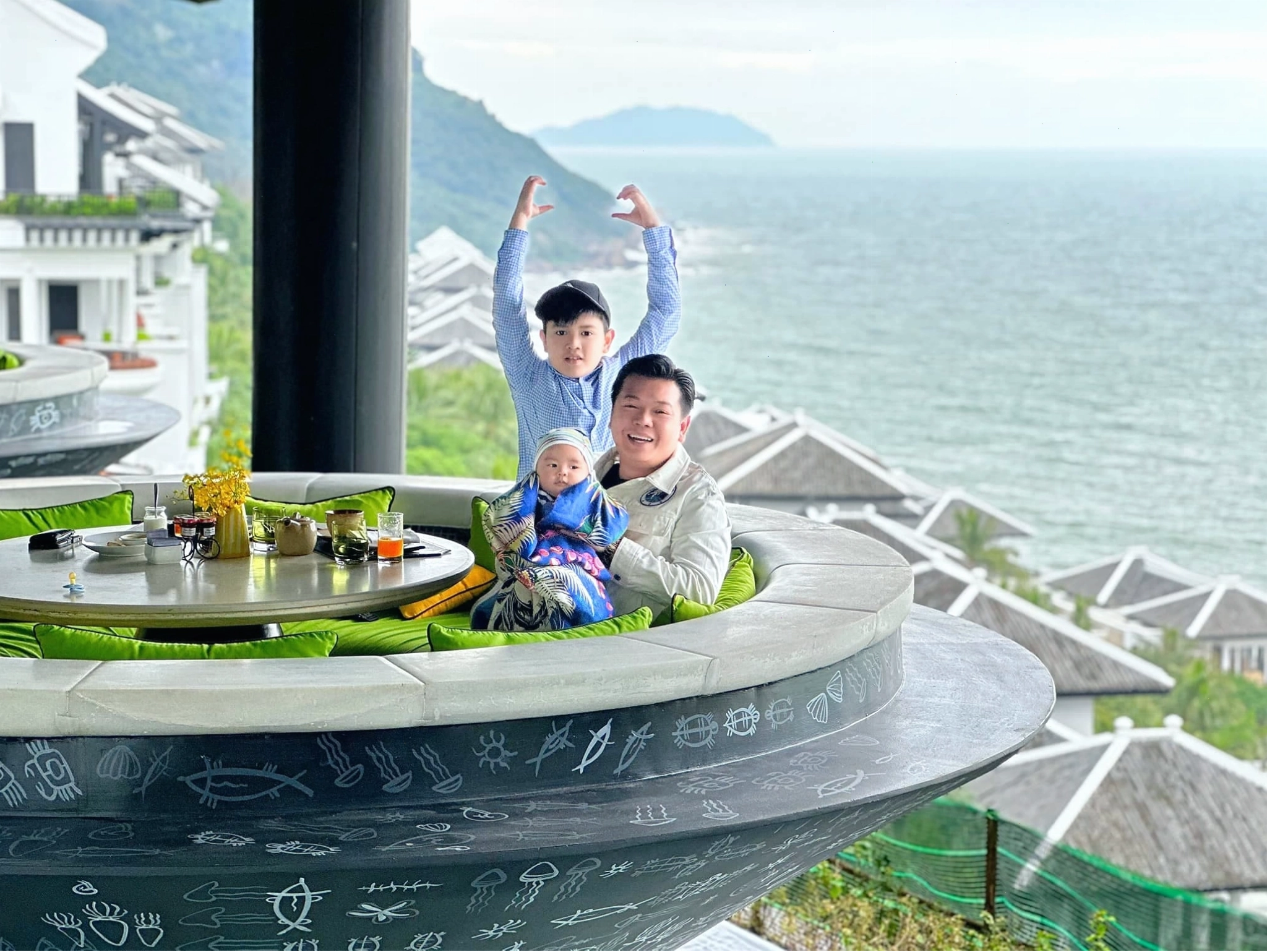 Bữa ăn gia đình của MC Quỳnh Chi và chồng cũ