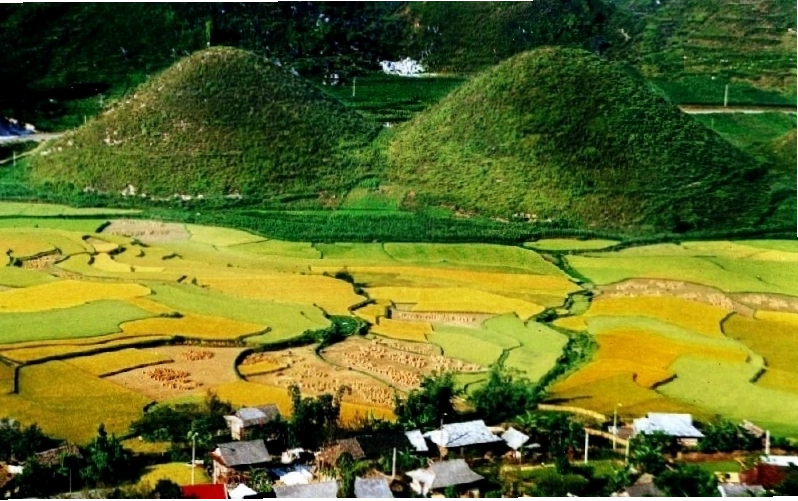 Cảnh quan thiên nhiên hùng vĩ tại Núi Đôi Sóc Sơn
