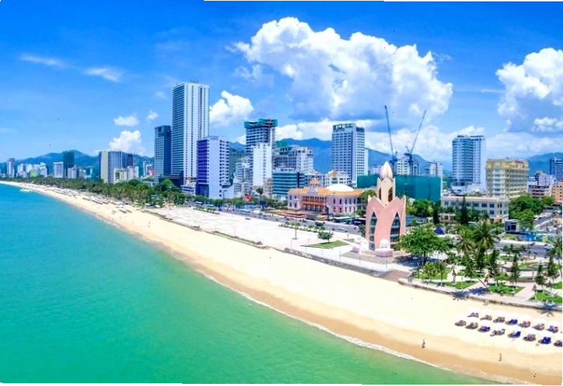 Cảnh vật bình yên trên biển Nha Trang