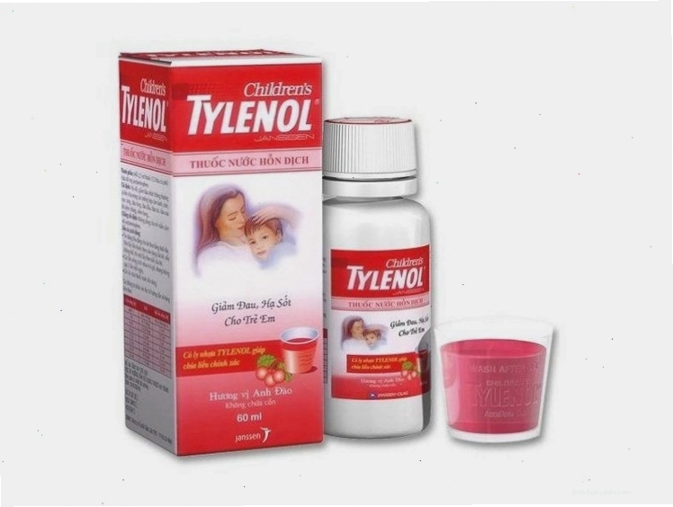 Chai thuốc Paracetamol dạng siro cho trẻ em với vạch chia đo lường
