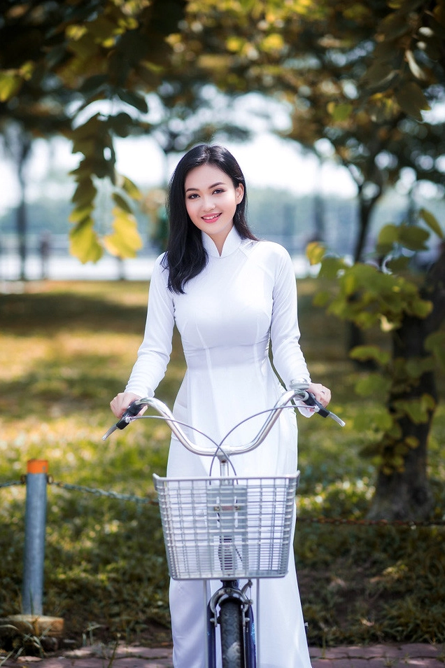 Hứa Phạm Linda: Hành trình khám phá vẻ đẹp và những câu chuyện đằng sau ống kính