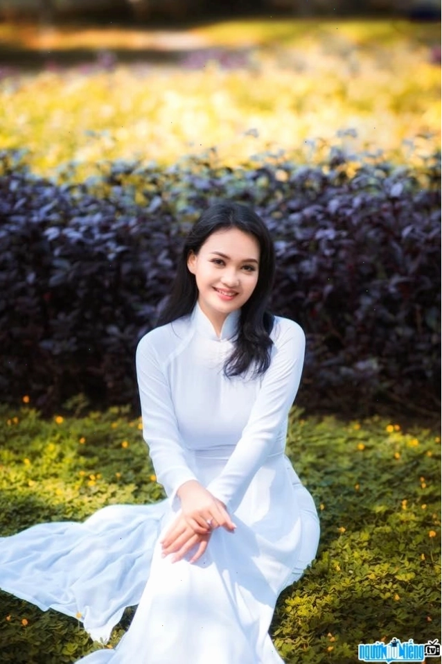 Hứa Phạm Linda xinh tươi trong trang phục đời thường