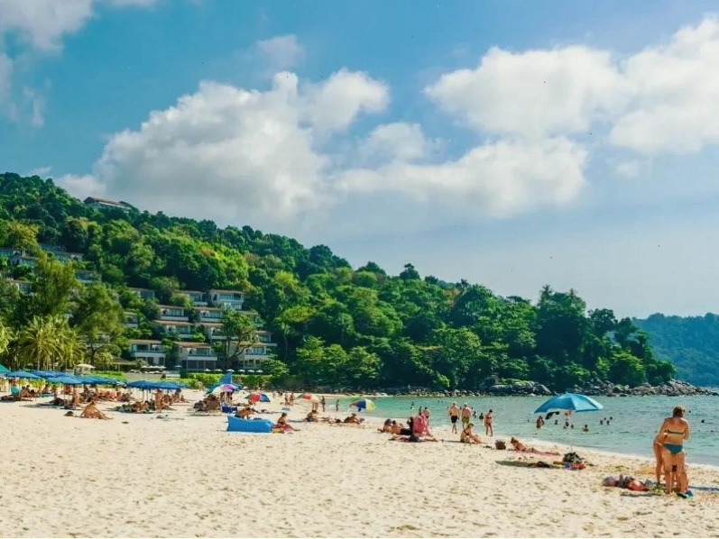 Kata Noi Beach, một viên ngọc ẩn mình tại Phuket