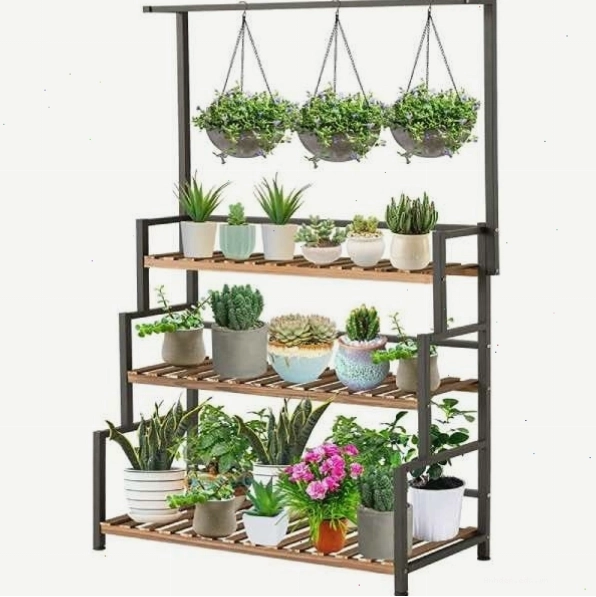Kệ hoa thiết kế dạng bậc thang đẹp mắt