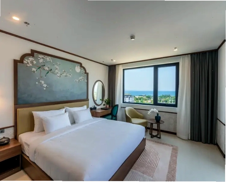 Khách sạn Grand Luxury Hotel Ninh Chu với kiến trúc hiện đại
