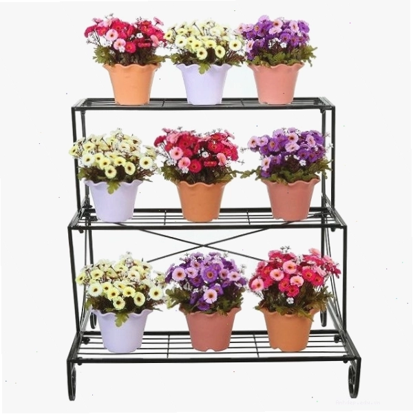 Mẫu kệ bậc thang bằng sắt trưng bày hoa bó