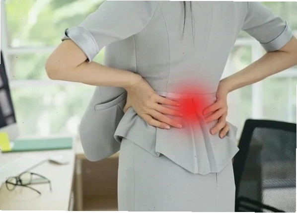 Meme đau lưng liên quan đến công việc văn phòng
