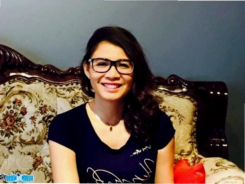 Một hình ảnh khác của nhà báo Hàn Ni