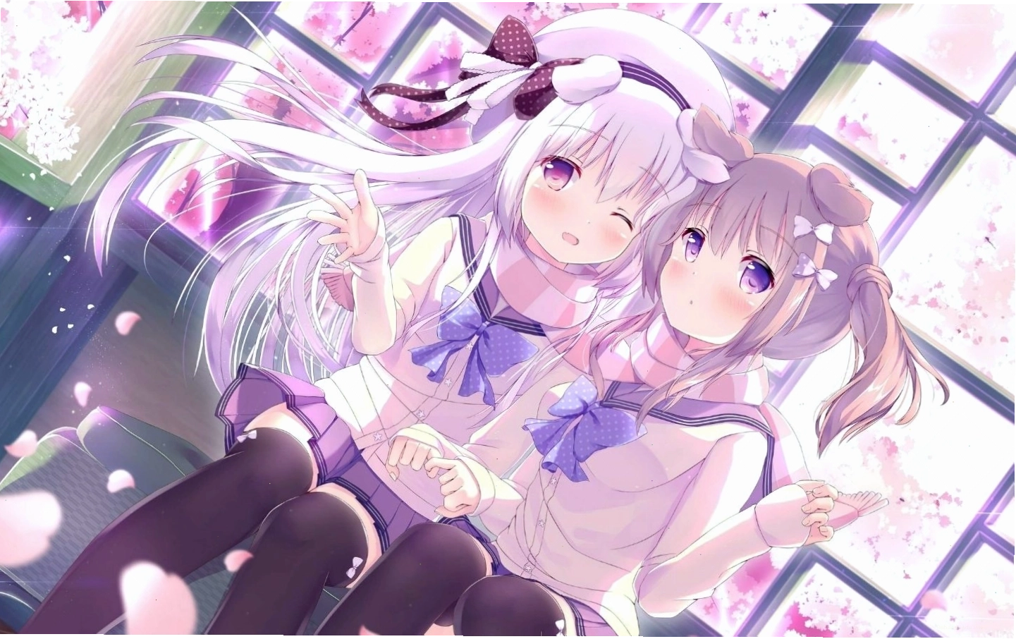 Nhân vật anime nữ cute đang cười tươi tắn