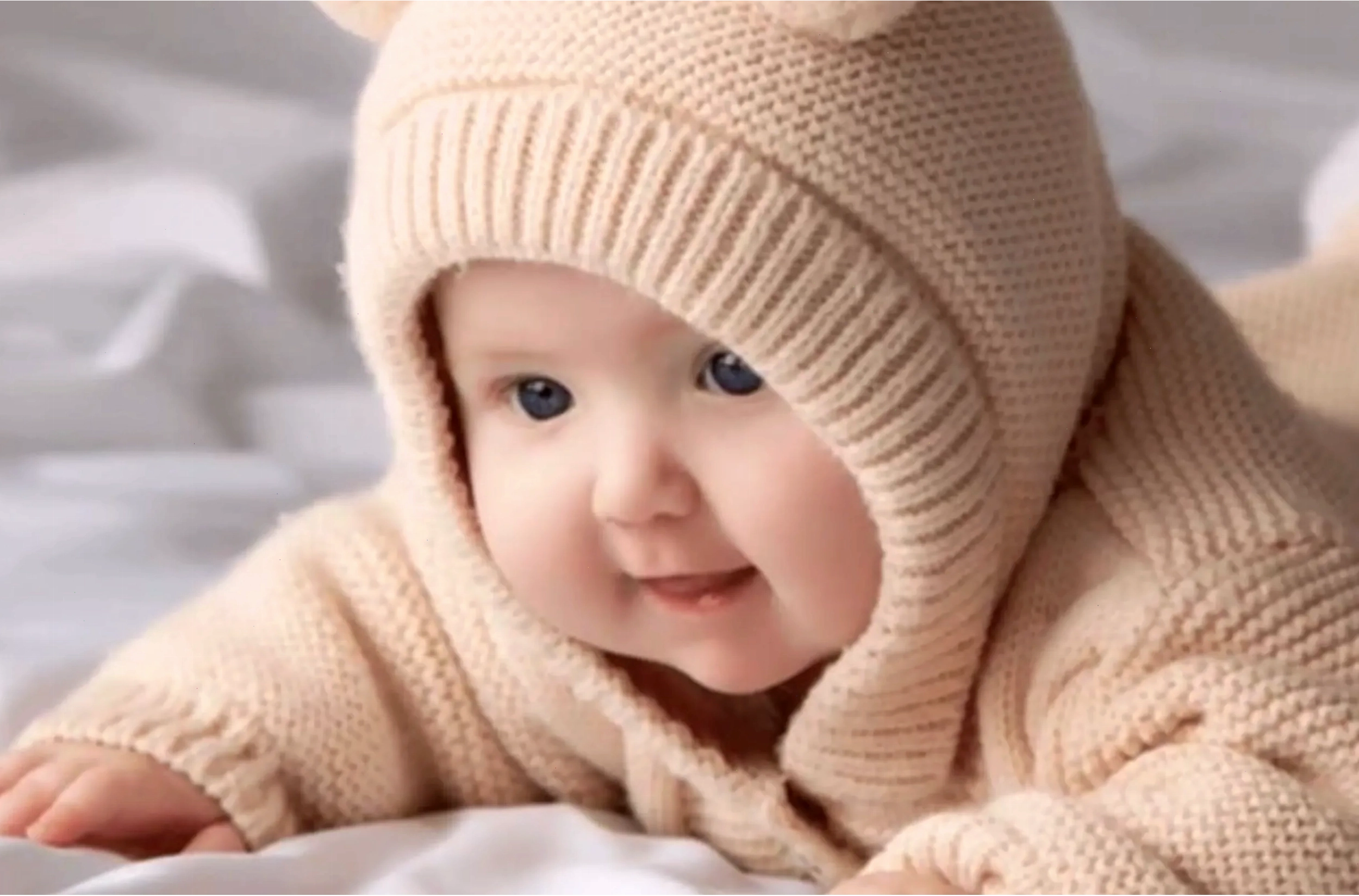 Nhóm bạn nữ chibi với trang phục dễ thương và phụ kiện xinh xắn