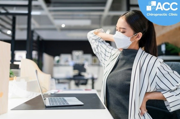 Tê 2 bàn tay là bệnh gì? Nguyên nhân, triệu chứng và cách khắc phục hiệu quả