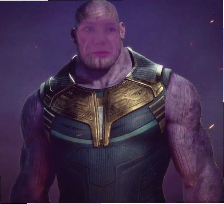 Thanos Meme với biểu cảm nghiêm túc