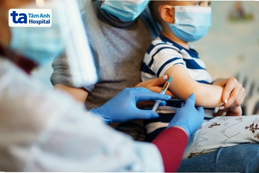 Tiêm phòng vaccin sởi sớm để ngăn ngừa bệnh