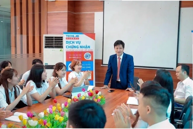 Vẻ đẹp tài năng và sự nghiệp của Thúy Kiều