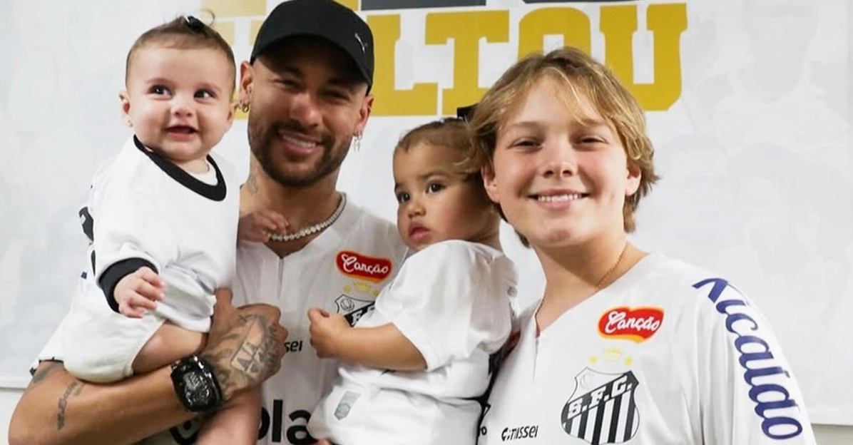 Vợ Neymar là ai? Chân dung và những thông tin thú vị về bạn đời của siêu sao bóng đá