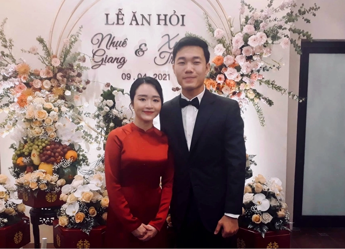 Xuân Trường và vợ tổ chức đám cưới kín đáo