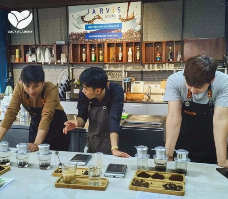 Jarvis Academy chú trọng thực hành nâng cao kỹ năng