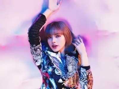 Bộ sưu tập ảnh Lisa xinh đẹp đánh yêu cho các fan hâm mộ
