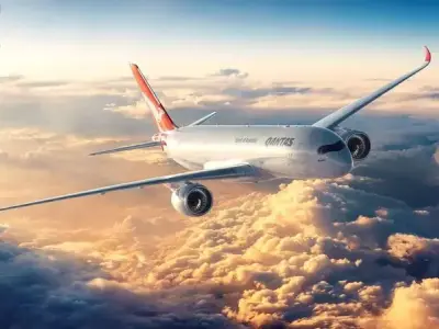 Hình nền máy bay trên bầu trời chất lượng cao miễn phí