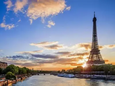 Những hình nền tháp Eiffel Paris đẹp cho máy tính