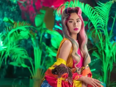 Top 50 hình ảnh đẹp nhất của Hoàng Thùy Linh khiến fan say đắm
