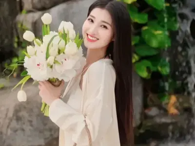 Hình ảnh Phương Nhi – Vẻ đẹp ngọt ngào và quyến rũ