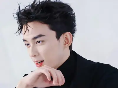 Hình ảnh Ngô Lỗi lịch lãm, trẻ trung và phong cách ấn tượng