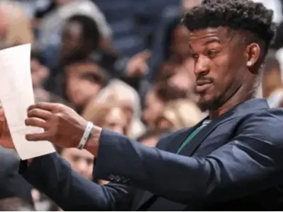 Top những hình ảnh Meme bối rối hài hước nhất hiện nay