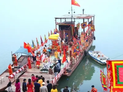 Phong cảnh ở làng gốm Bát Tràng - Nét đẹp vượt thời gian
