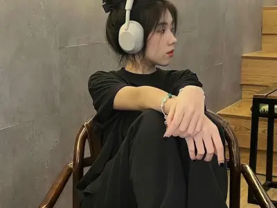 Gái xinh đeo tai nghe - Ngắm trọn bộ ảnh siêu cuốn hút